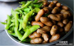 燒烤攤的水煮花生竟甲醛超標，你還敢吃嗎！